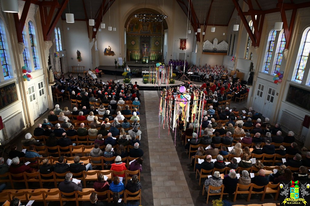 ../Images/Kerkmis 66 jaar Kaninefaaten 023.jpg